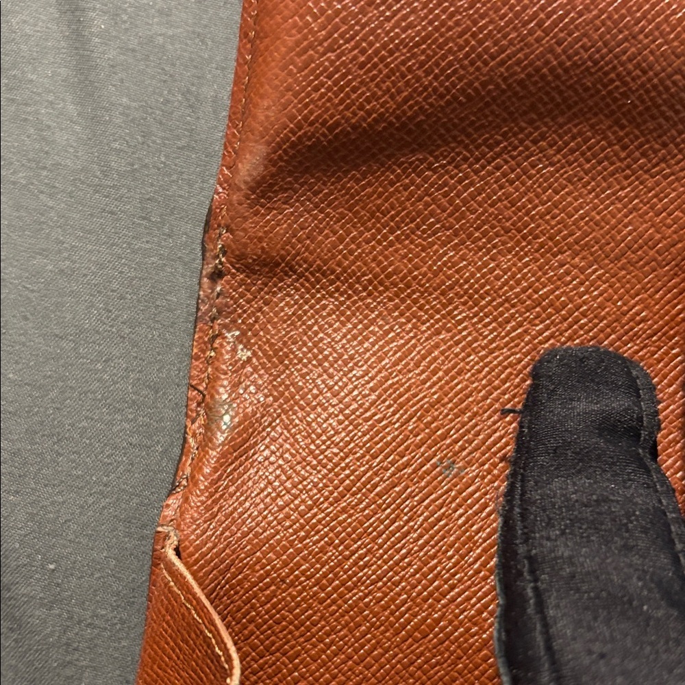 Louis Vuitton Monogram Wallet and Key Wallet Set - Picture 3 of 11